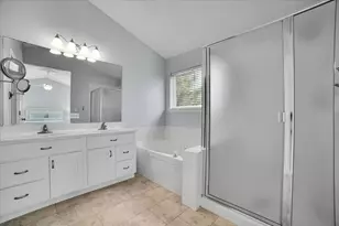 240 Grand Ridge Rd, Saint Charles, IL 60175 - Photo 20