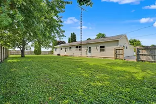 405 Washington St, Fithian, IL 61844 - Photo 32
