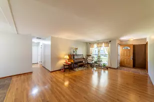 [Address not provided], Darien, IL 60561 - Photo 18