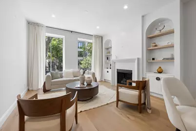 3739 N Clifton Avenue #1, Chicago, IL 60613 - Photo 2