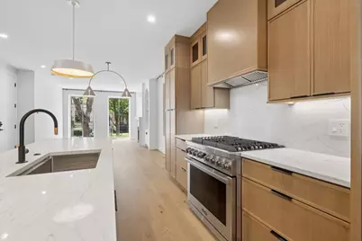 3739 N Clifton Avenue #1, Chicago, IL 60613 - Photo 12