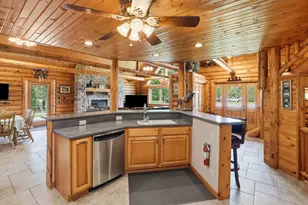 6125 Tulip Ln, Grant Park, IL 60940 - Photo 10