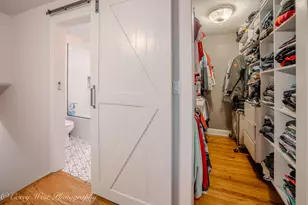 398 W St Charles Rd, Elmhurst, IL 60126 - Photo 22
