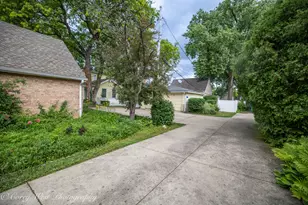 398 W St Charles Rd, Elmhurst, IL 60126 - Photo 36