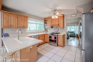 398 W St Charles Rd, Elmhurst, IL 60126 - Photo 8