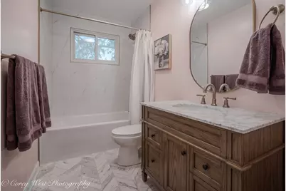 398 W Saint Charles Road, Elmhurst, IL 60126 - Photo 16