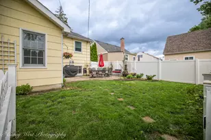 398 W St Charles Rd, Elmhurst, IL 60126 - Photo 32