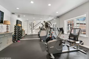 38 E Elm St, Chicago, IL 60611 - Photo 36