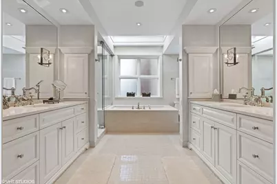 38 E Elm Street, Chicago, IL 60611 - Photo 26