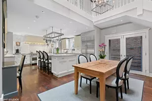 38 E Elm St, Chicago, IL 60611 - Photo 16