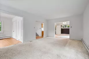 1011 Crain St, Evanston, IL 60202 - Photo 4