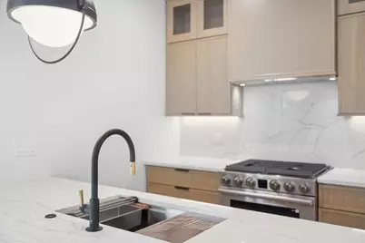 3739 N Clifton Avenue #2, Chicago, IL 60613 - Photo 2