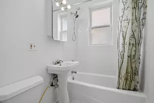 2917 W Leland Ave, Chicago, IL 60625 - Photo 12