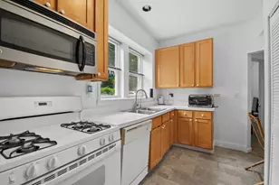 2917 W Leland Ave, Chicago, IL 60625 - Photo 8