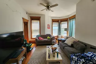 2404 W Superior St, Chicago, IL 60612 - Photo 2