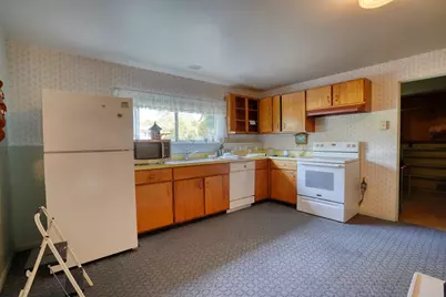 31 Circle Drive W, Montgomery, IL 60538 - Photo 14
