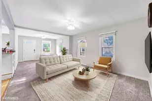 126 W 3rd Ave, New Lenox, IL 60451 - Photo 2
