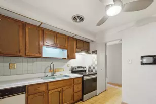 1316 W Fargo Ave, Chicago, IL 60626 - Photo 8
