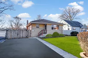 [Address not provided], Worth, IL 60482 - Photo 1