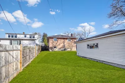 [Address not provided], Worth, IL 60482 - Photo 28