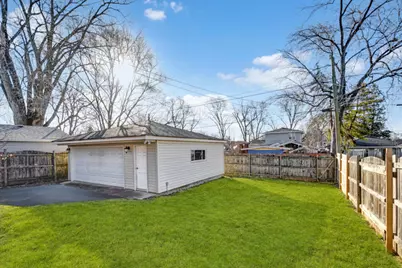 [Address not provided], Worth, IL 60482 - Photo 30
