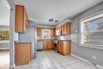 [Address not provided], Worth, IL 60482 - Photo 14