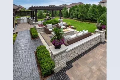 10700 Millers Way, Orland Park, IL 60467 - Photo 8