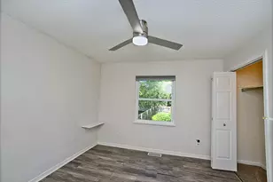 1405 Dakota Dr, Ottawa, IL 61350 - Photo 10