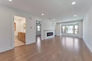 2825 W 84th Pl, Chicago, IL 60652 - Photo 2