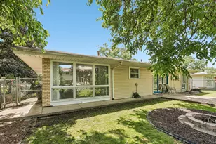 5460 Adeline Pl, Oak Forest, IL 60452 - Photo 18