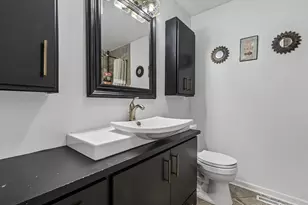 5460 Adeline Pl, Oak Forest, IL 60452 - Photo 14
