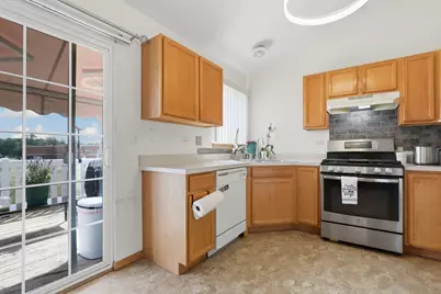 124 Andrew Taras Court #2D, Joliet, IL 60435 - Photo 6