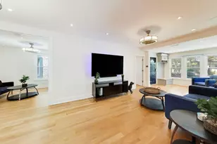 5241 W Dakin St, Chicago, IL 60641 - Photo 8