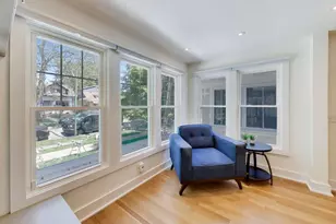 5241 W Dakin St, Chicago, IL 60641 - Photo 4