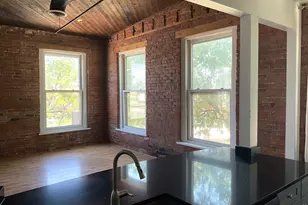 29 W New York St, Aurora, IL 60506 - Photo 6