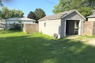 355 N Walnut St, Manteno, IL 60950 - Photo 50