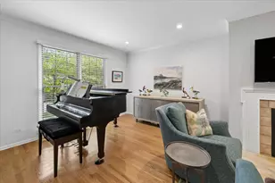 1906 Lincoln St, Evanston, IL 60201 - Photo 4