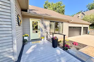 134 Fieldstone Ln, Dixon, IL 61021 - Photo 2