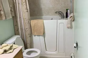 8015 W O'Connor Dr, River Grove, IL 60171 - Photo 6