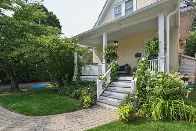 692 Cherry Avenue, Lake Forest, IL 60045 - Photo 2