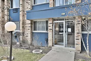8637 1/2 W Foster Ave, Chicago, IL 60656 - Photo 2