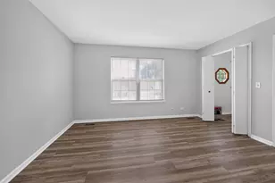 2640 Sycamore Dr, Waukegan, IL 60085 - Photo 10