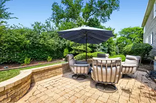 376 Amy Ct, Glen Ellyn, IL 60137 - Photo 40