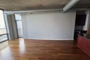 700 N Larrabee St, Chicago, IL 60654 - Photo 10