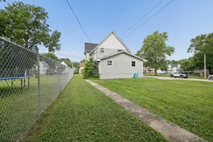 294 N Greenwood Ave, Kankakee, IL 60901 - Photo 4