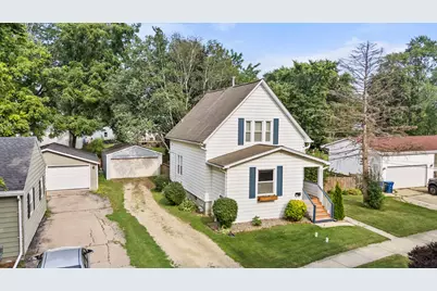 902 N 12th Street, Dekalb, IL 60115 - Photo 4