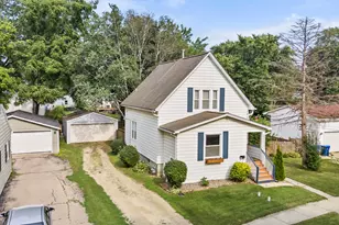 902 N 12th St, Dekalb, IL 60115 - Photo 4