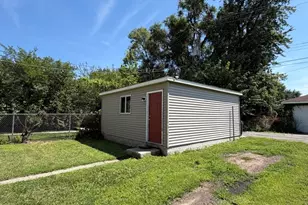7629 S Dante Ave, Chicago, IL 60619 - Photo 32