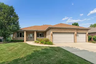 2310 Bluestone Bay Dr, New Lenox, IL 60451 - Photo 1