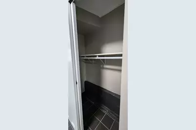 3816 W Montrose Avenue, Chicago, IL 60618 - Photo 22